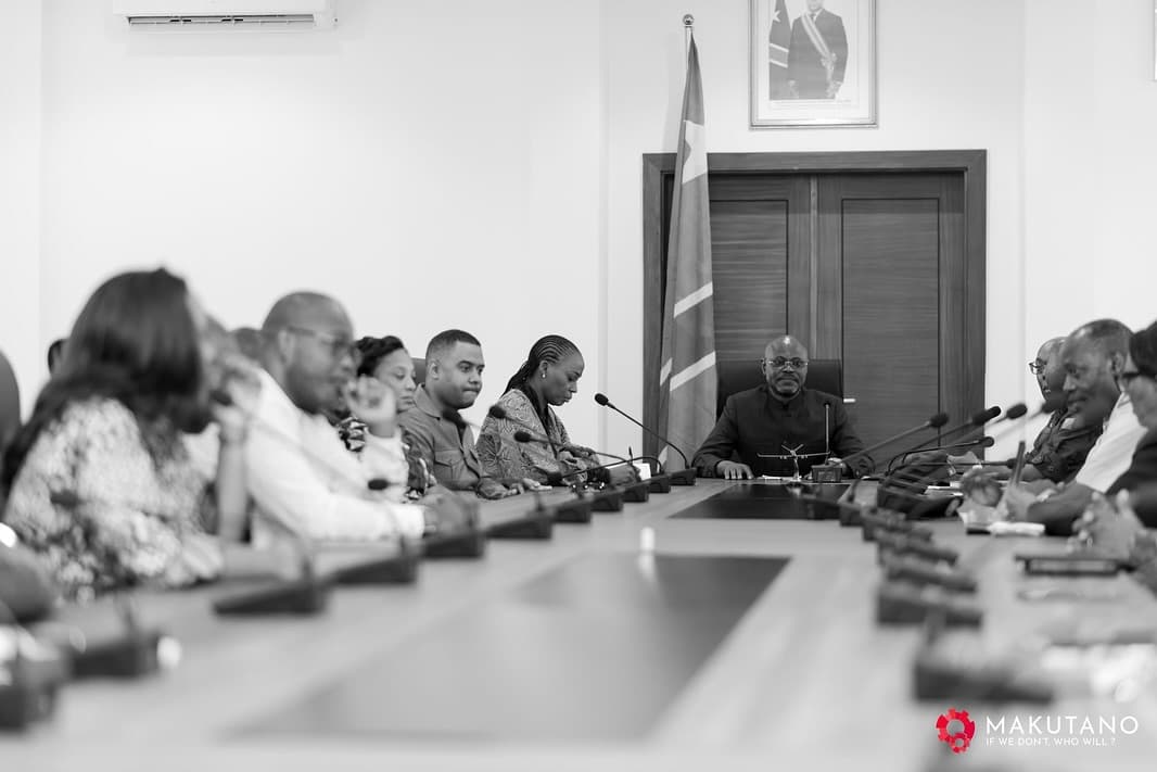 Visite et remise de colis au Ministère de la Défense Nationale et Anciens Combattants de la RDC pour nos forces armées congolaises.